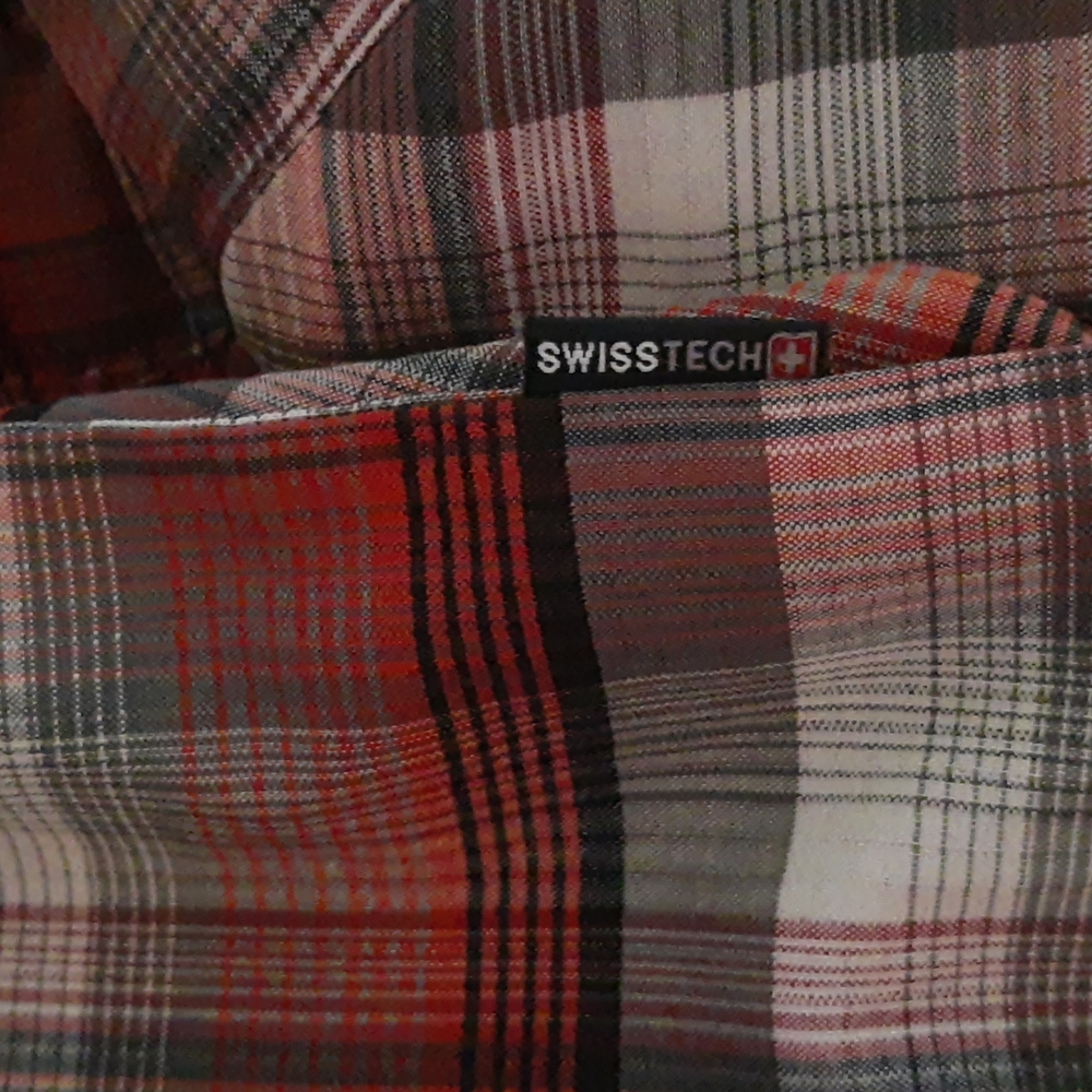 Men's Swiss Tech Button Down Shirts Bundle Plaid Stripes S 34-36 - Picture 6 of 16